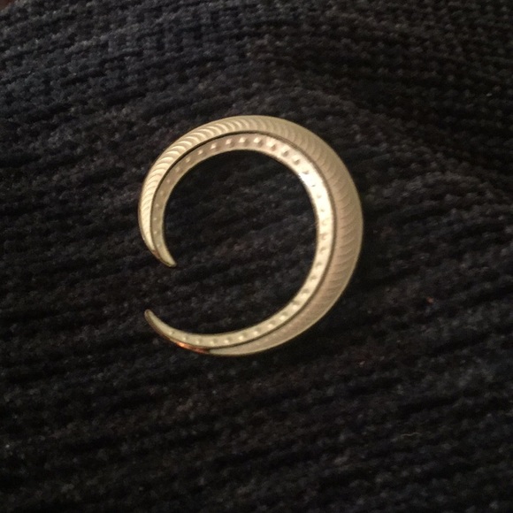 Brooch - Picture 2 of 7